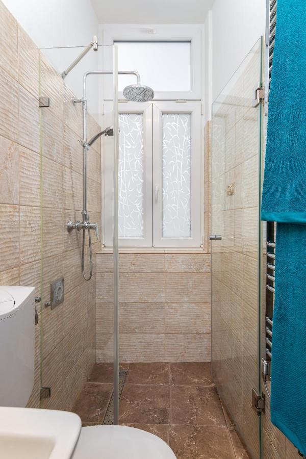 Astoria Blue Apartment Budapest Ngoại thất bức ảnh