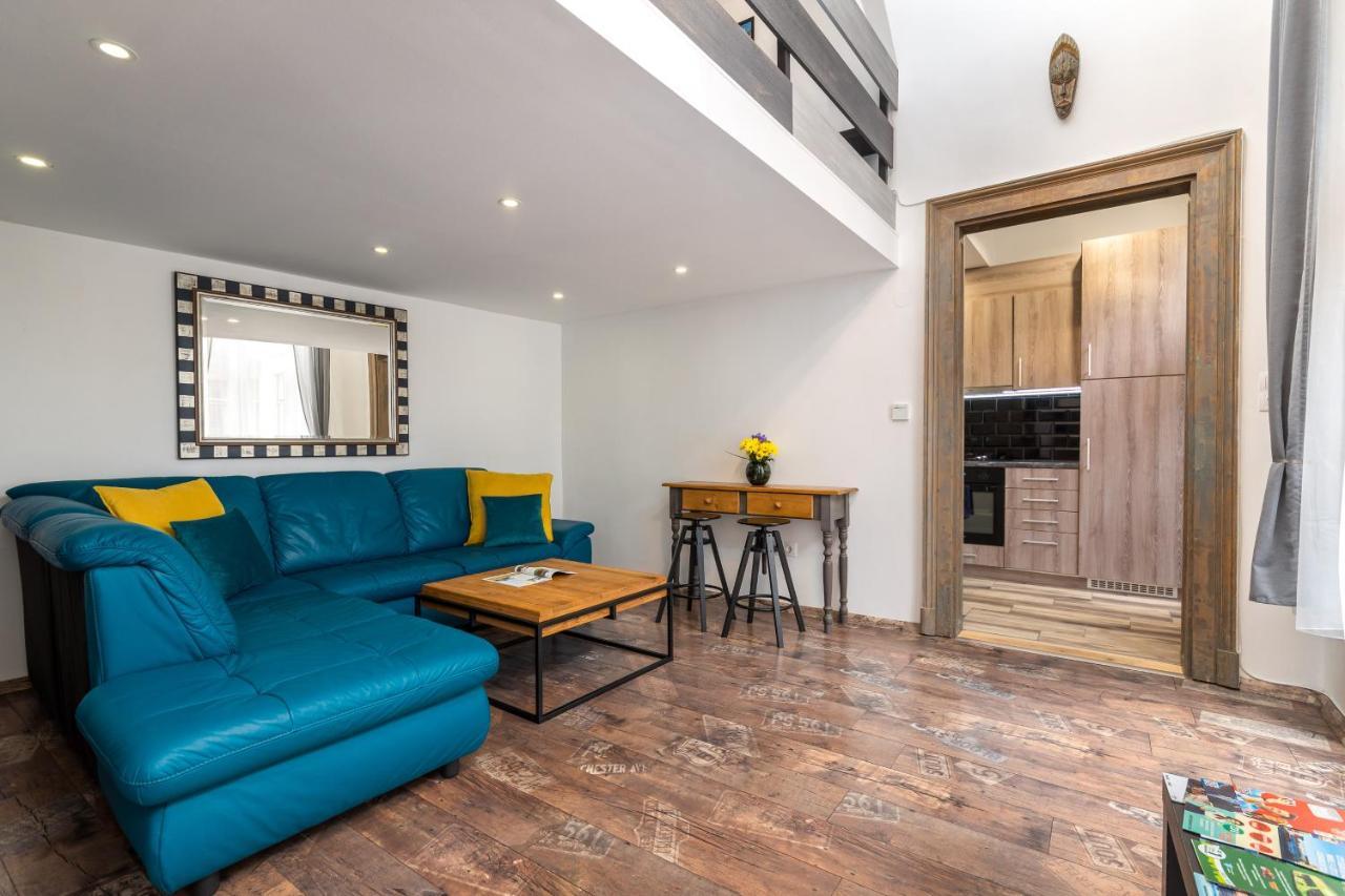 Astoria Blue Apartment Budapest Ngoại thất bức ảnh